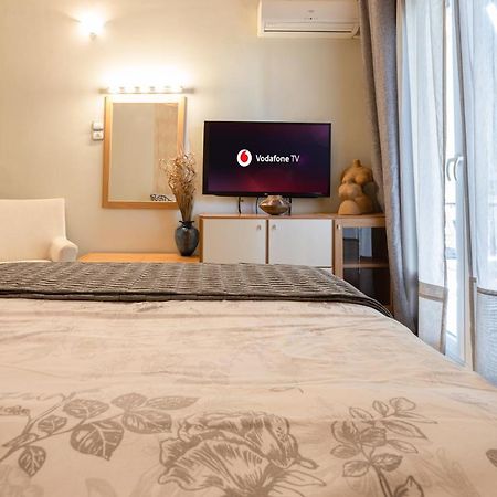 Athinas Apartment Piraeus Bagian luar foto