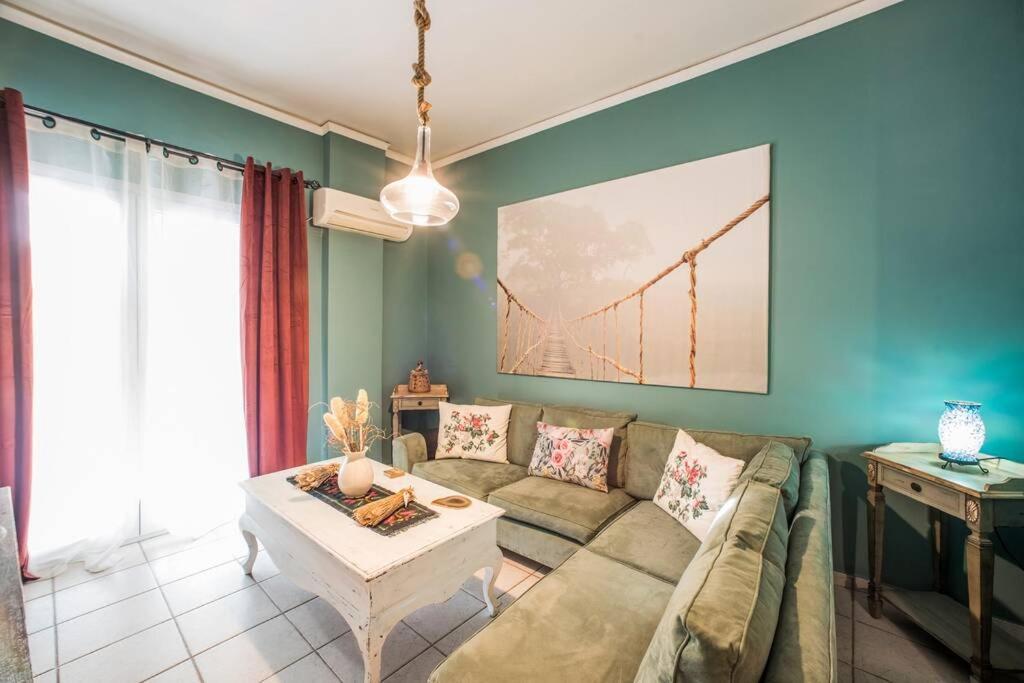 Athinas Apartment Piraeus Bagian luar foto