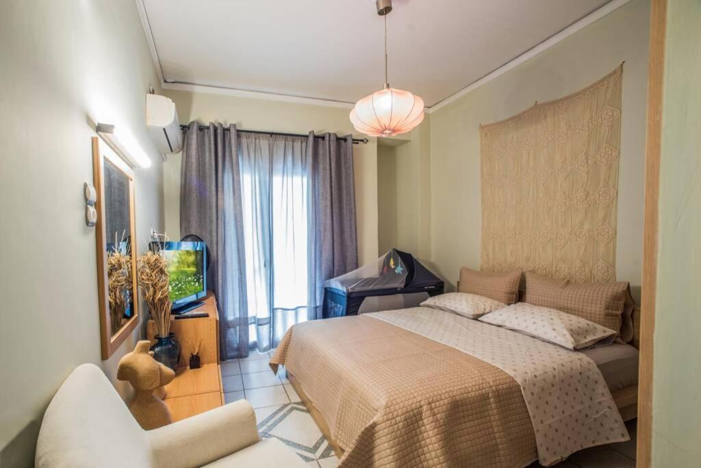 Athinas Apartment Piraeus Bagian luar foto