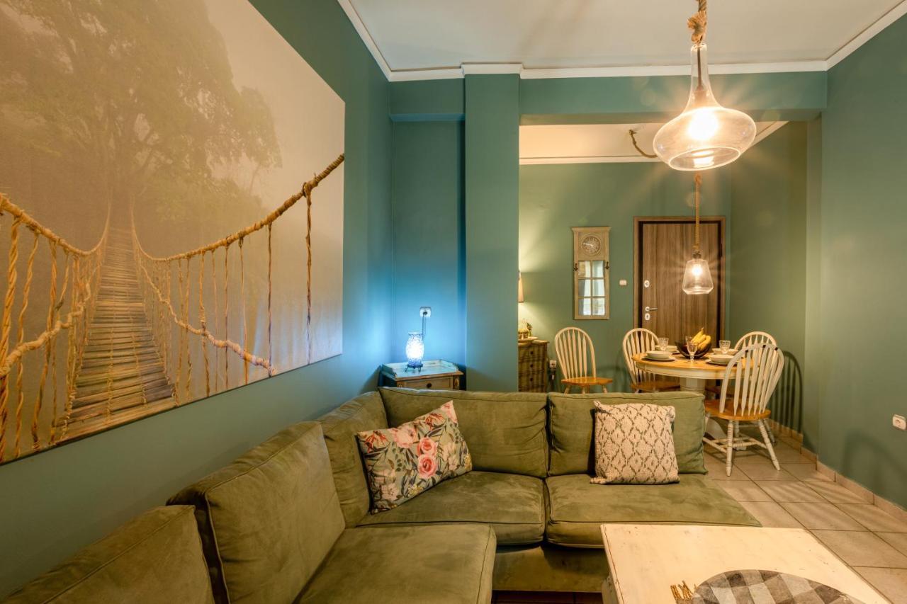 Athinas Apartment Piraeus Bagian luar foto